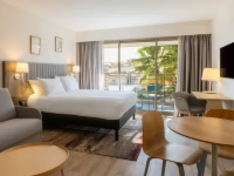 Staybridge Suites CANNES CENTRE by IHG โรงแรมในคานส์