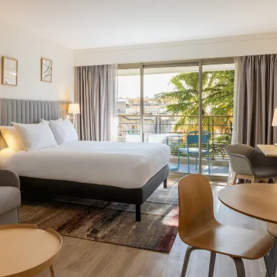 Staybridge Suites Cannes Centre by IHG Hotels near Cannes La Bocca