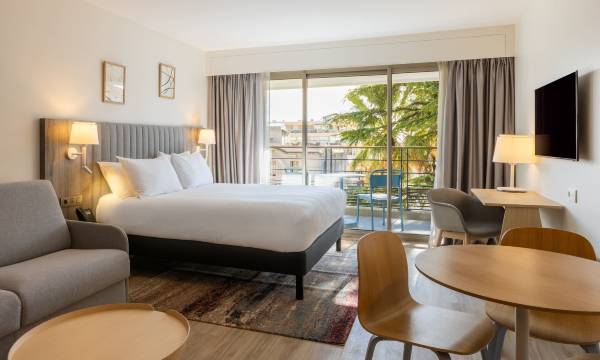 Staybridge Suites Cannes Centre by IHG