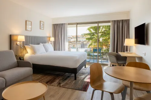 Staybridge Suites Cannes Centre by IHG - Pet friendly