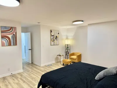 Convenience location Spacious Cleaning in Lawrenceville