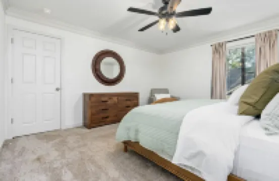 Stylish & Centrally-Located 2 bed/2 bath Condo in Auburn, AL