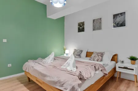 Asteri Garden & Terrace Apartment Отели в г. Valea Doftanei