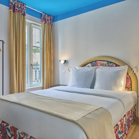 Maleyssie les Suites Hotels in Chartres