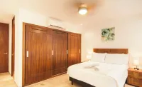 Kuxtal 3 Bedroom Downtown Apartment