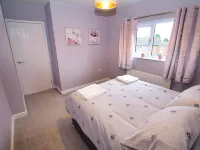 3 Bed Sleeps 5 Pet Friendly Free Parking Hotels in Rotherham District