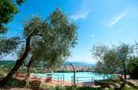 Agriturismo con piscina "Golfo dei Poeti" La Spezia - APPARTAMENTI vista MARE Produzione e vendita PRODOTTI tipici La Spezia - piscina