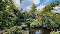 Puri Karang Residence Hotels near PASAR DESA PENINJOAN