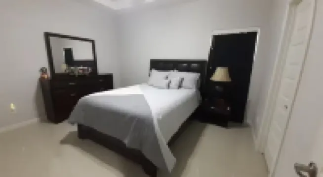 McAllen TX Apartment 2BR-2BA Patio, close Airport Shopping, Hospital