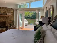 Driftwood Lake House- cozy , quiet cove!