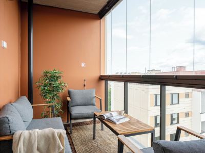 Stunning Views 1Br Home with Sauna and Balcony