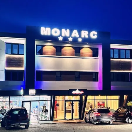 Monarc Boutique ApartHotel - Self Check-IN Отели в г. Яссы