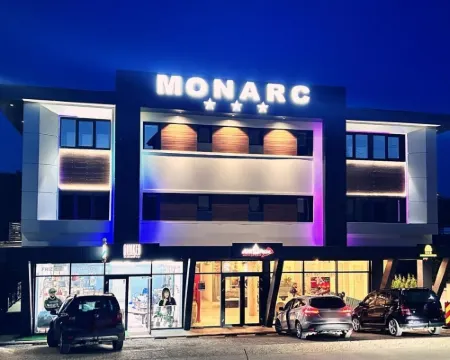 Monarc Boutique ApartHotel - Self Check-IN Hotels in Iasi