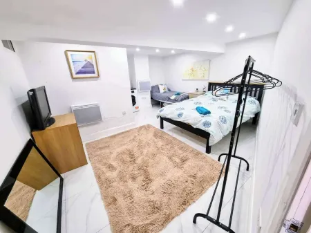 Cozy Sleep 5 Hudds Base -work/travel, Free Parking Отели в г. Хаддерсфилд