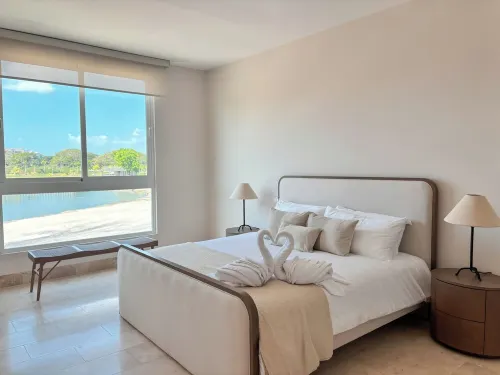 Nautical 3-bedroom ocean view at Marina Village
