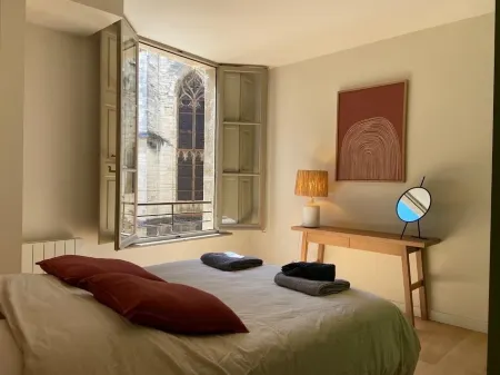 Air-conditioned apartment in historic center