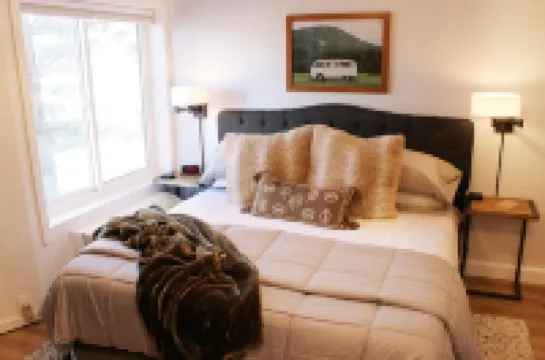 Cozy and Clean Park City Studio