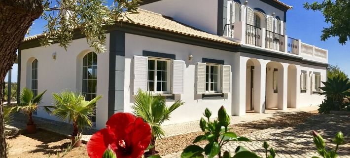 Beautiful Villa, Quiet Hilltop Location(2),  Sea View, HEATED Pool, WiFi Hotels in Tavira