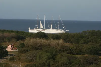 Beautiful pool, 6-min walk from beach, ocean views - VILLAS CASA LOMA - Villa 4 Hotels in 