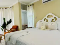 Falcon Islandviews Condo-Free Airport Transportation-24/7 Security-Gated Complex Hotels in 