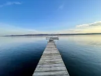 NEW Chautauqua Cottage, Lake Views, King Bed & Hot Tub