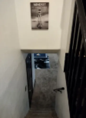 Modern - 4 Bedroom - Pool Table- No Chores - No Contact Check In-