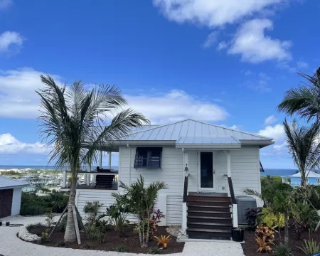 Charming “Poker Face” has Phenomenal Views & Dock Hotels in Elbow Cay