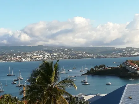 STUDIO ANSE MITAN TROIS ILETS MARTINIQUE Отели рядом с достопримечательностью «Les Trois Ilets»