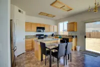 Cozy and Family Friendly Spacious 5 Bedroom Home