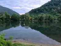 Travelers Rest slps 5 Riverview, near NRG, trails, fishing. NRG, Falls, & more.