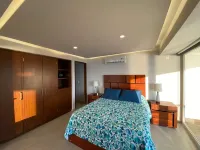 New apartment in the heart of Puerto Vallarta.  호텔