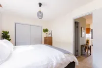 Cozy 2BR condo w/ valley views Hotel dekat Mountain Creek