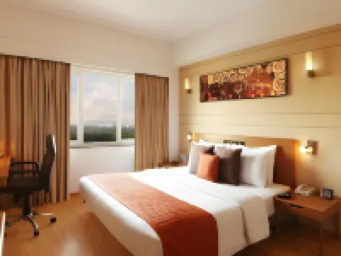 Lemon Tree Hotel, East Delhi Mall, Kaushambi Hotels in Ghaziabad