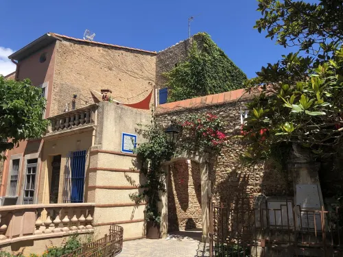Carrer Del Sol ( in Roussillon, not in Camargue