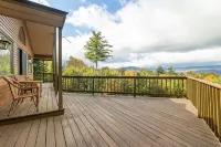 The Sommet - Magical Main Home and Guest Cottage