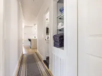Modern 4BD/3BA w/Parking & deck & 29 min>NYC Hotels in Greenburgh