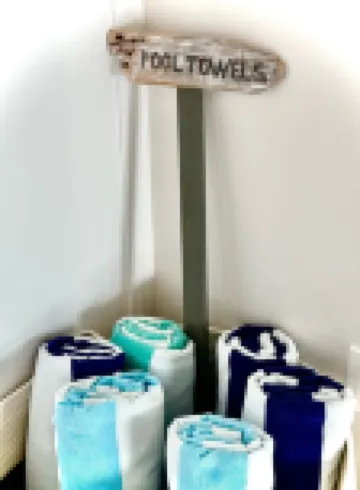 Luxury Pool Villa -260 Degree Dual Bay Views and Walking Distance to Beach Below