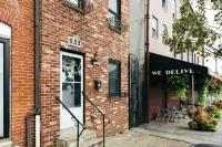 Balt-Amore!  Spacious 4 bedroom that sleeps 10 comfortably