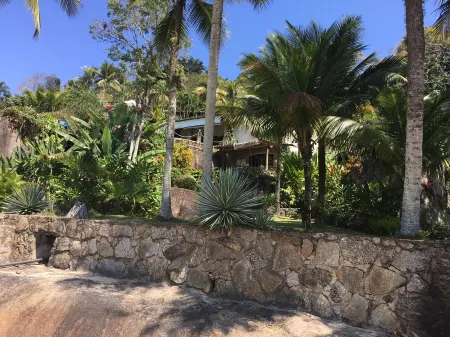 Luxury house on Araujo Island - Island, beach and relaxing - Paraty Отели рядом с достопримечательностью «Centro Cultural SESC Paraty»