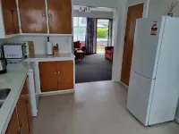 Cosy and Warm.  Centrally located to all Invercargill has to offer.