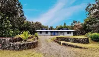 Quiet neighborhood Across from Hawaii Volcanoes  National Park