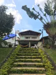 House in gated community with lots of nature and security فنادق في Ibiuna