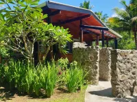 Absolute Beachfront Holiday Cottage with Private Saltwater Pool on Savusavu Bay