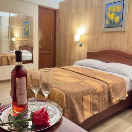 Hotel Asturias Inn