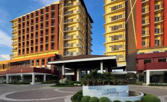 Modern Studio Poolside Balcony Near Mactan Airport