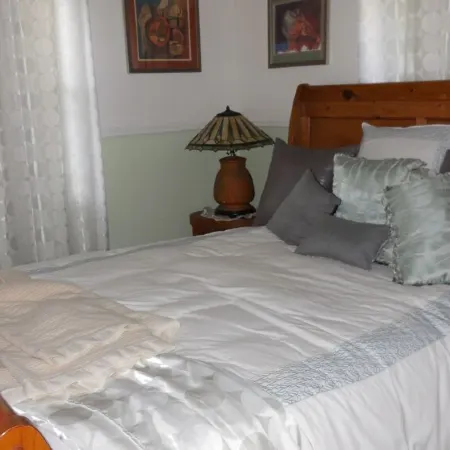 SPACIOUS  OCEAN FRONT PROPERTY-RUM POINT DRIVE w/Private Beach. Pet Friendly....