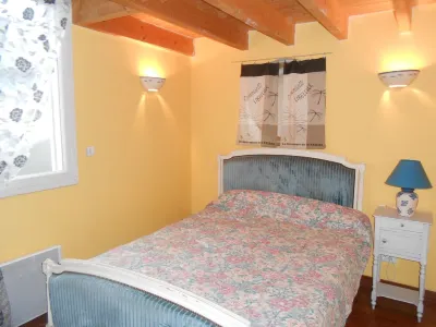 Villa With Pool Indoor heated to 28 °, Jaccuzzi, Sauna Hotels near Chapelle des Ursulines