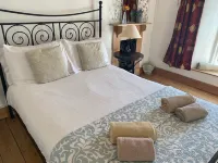 Magical Family Friendly Cottage Sleeps 6-8  Bodmin, Tintagel Poldark Cornwall UK Hotels in Camelford