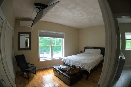 New Home Private Pool/Hot Tub Near Meredith Center Отели в г. Мередит