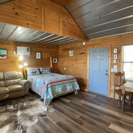 Walnut Canyon Cabins